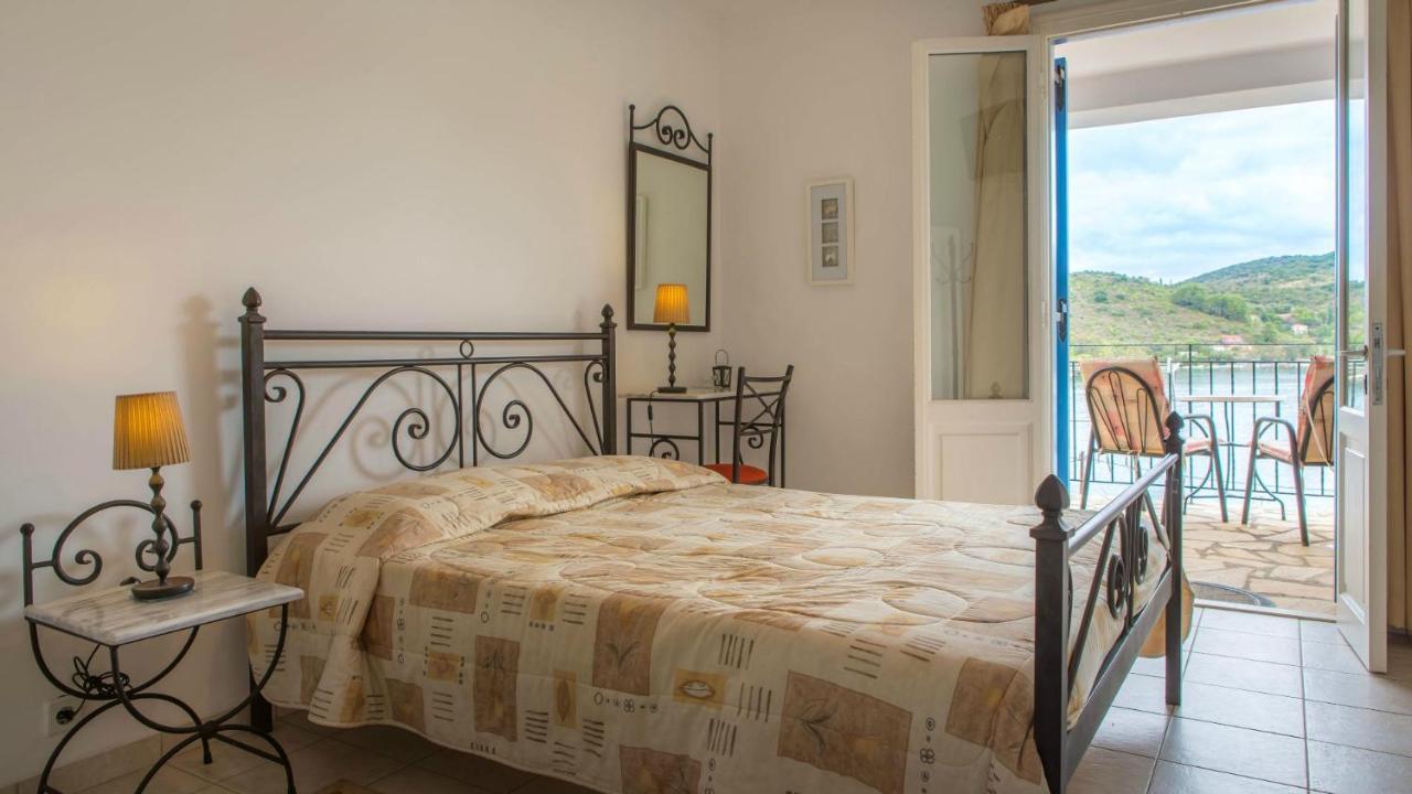 Dioskouri II Appartement Vathy  Buitenkant foto