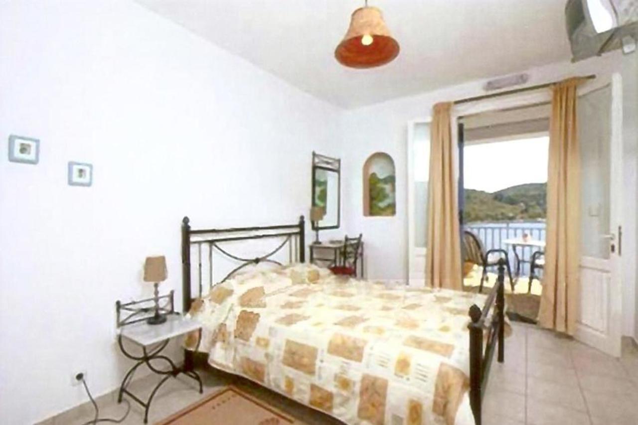 Dioskouri II Appartement Vathy  Buitenkant foto