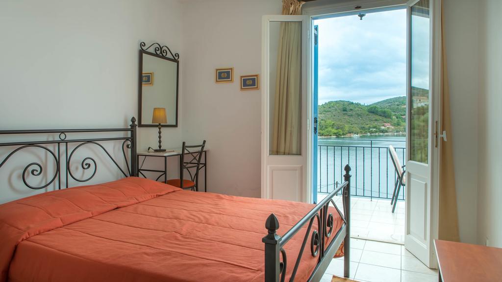 Dioskouri II Appartement Vathy  Buitenkant foto